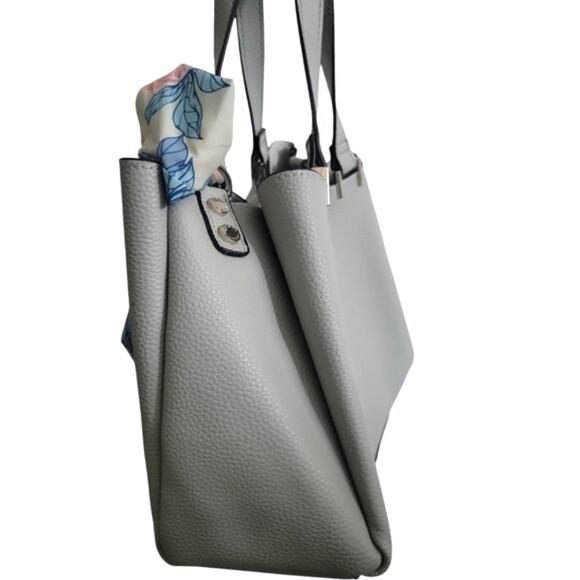 🛍 Steve Madden Gray Tote Bag with Floral Scarf Seasonal bag - Picture 6 of 11